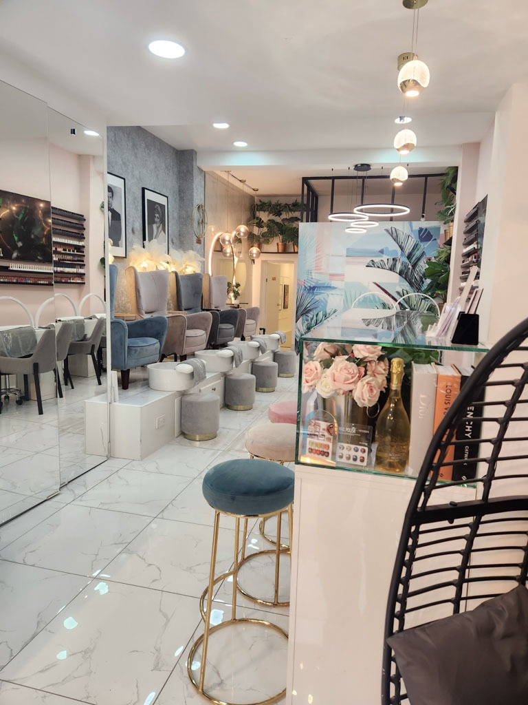 Relaxing nail spa in Hoxton London with modern manicure stations and stylish beauty bar atmosphere